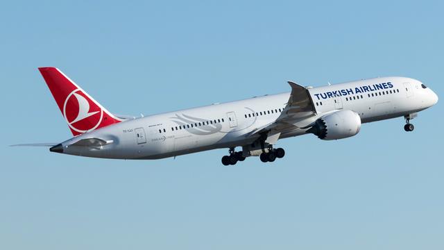 TC-LLI::Turkish Airlines